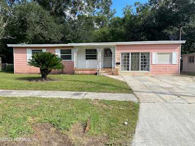 4136 Katanga DR S Jacksonville, FL 32209