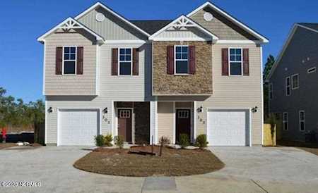 2035 Folkstone Woods Ln Holly Ridge, NC 28445