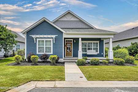 2216 Lakeside Circle Wilmington, NC 28401