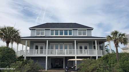 9 Peppervine Trl Bald Head Island, NC 28461