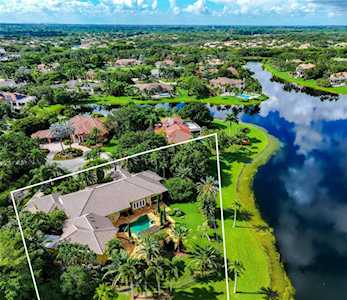 3220 Paddock Rd Weston, FL 33331