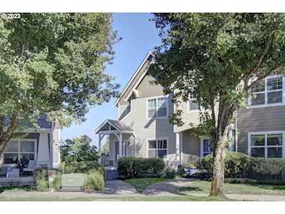 2026 NW Fargo LOOP Camas, WA 98607