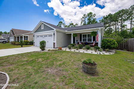 411 Ridgeway Dr Sneads Ferry, NC 28460