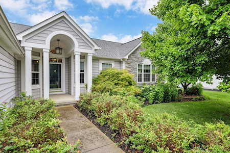 2691 Abbey Knoll Drive Lewis Center, OH 43035