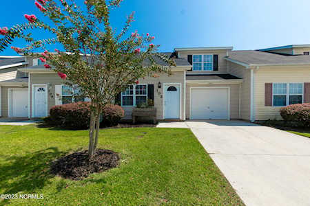 102 Creeker Town Way Hubert, NC 28539