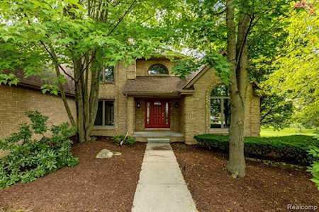 49989 Standish Ct Plymouth Twp, MI 48170
