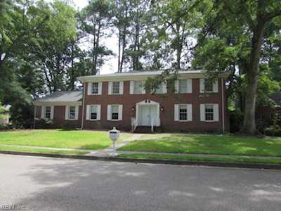 2949 Prince of Wales Dr Chesapeake, VA 23321