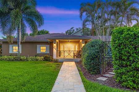 134 Riviera WAY NE St. Petersburg, FL 33704