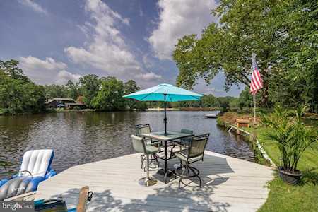 49 N Lakeside Dr W Medford, NJ 08055