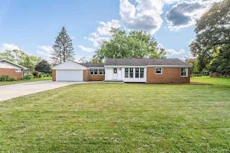 30811 Ridgeway Dr Farmington Hills, MI 48334