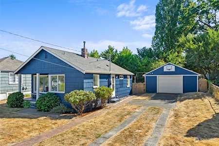 7930 12th Ave SW Seattle, WA 98106