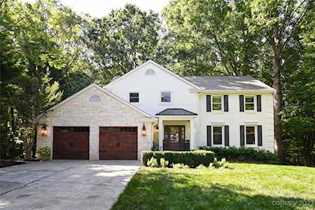 9935 Whitethorn Dr Charlotte, NC 28277