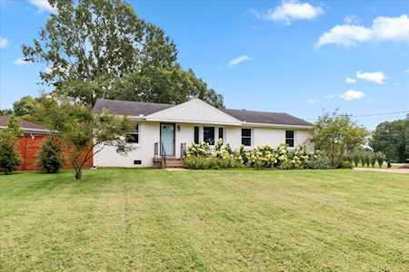 4910 Raywood Ln Nashville, TN 37211