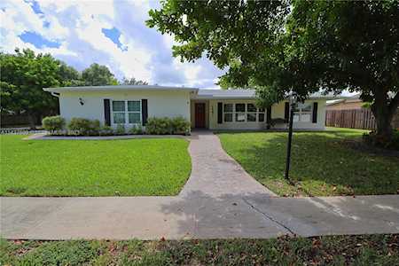 1541 NW 115th Ave Pembroke Pines, FL 33026