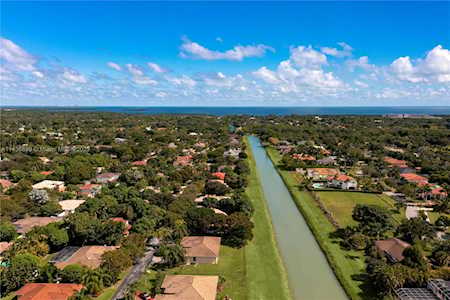 8210 SW 173rd Ter Palmetto Bay, FL 33157
