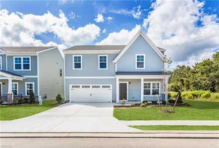 226 Mill Stream Dr Suffolk, VA 23434