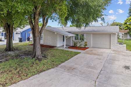 4111 Claremont Dr New Port Richey, FL 34652