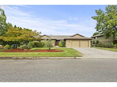 13751 SE 128th AVE Clackamas, OR 97015