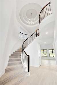 702 Arundel RD Lakeway, TX 78738