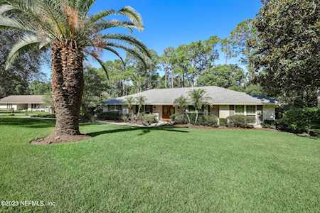 8140 Hollyridge RD Jacksonville, FL 32256