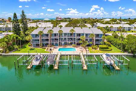 11785 3rd St E Treasure Island, FL 33706