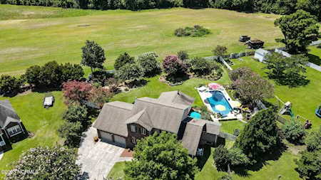 101 Hickory Circle Swansboro, NC 28584