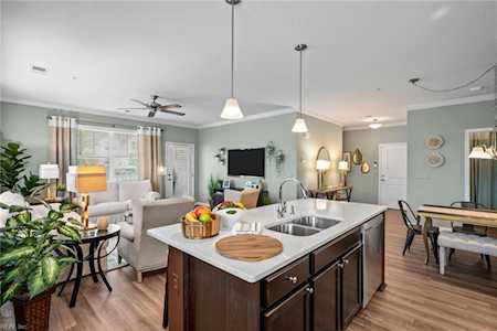 1509 Waitsel Dr #308 Chesapeake, VA 23320