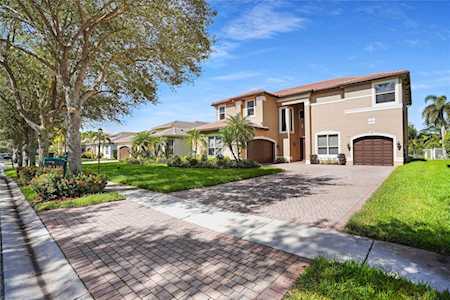 5158 SW 195th Ter Miramar, FL 33029