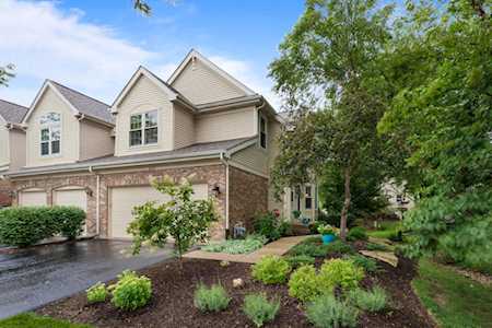 6155 Wingate Dr Lisle, IL 60532