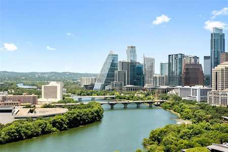 44 East Ave #2103 Austin, TX 78701