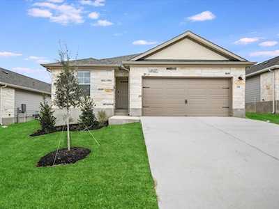 228 El Capitan LOOP Dripping Springs, TX 78620