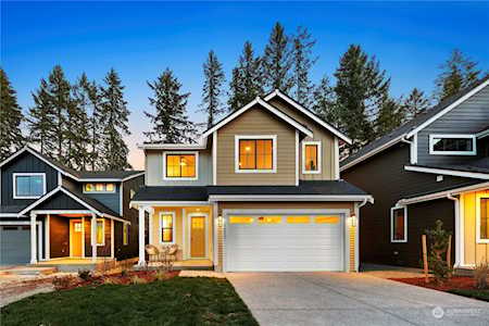 22421 SE 285th St Maple Valley, WA 98038