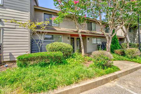 1834 Fernspring Cv Germantown, TN 38138
