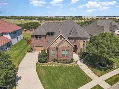 1074 Kenilworth Street Allen, TX 75013