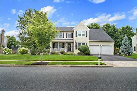 204 Mill Race Dr Easton, PA 18045