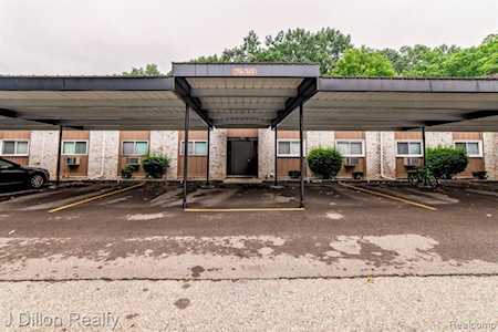 7630 Woodview St #2 Westland, MI 48185