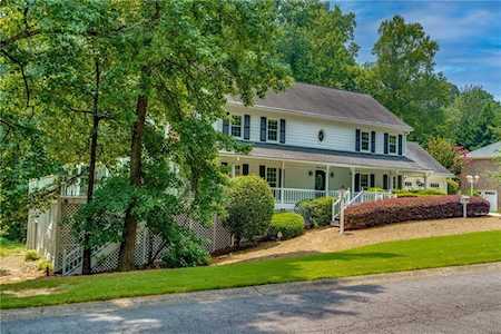 4920 Hampton Lake Drive Marietta, GA 30068