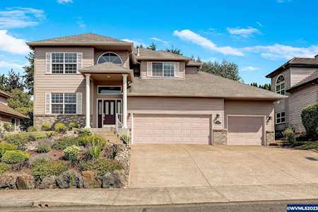897 Hazeltine Av Salem, OR 97306