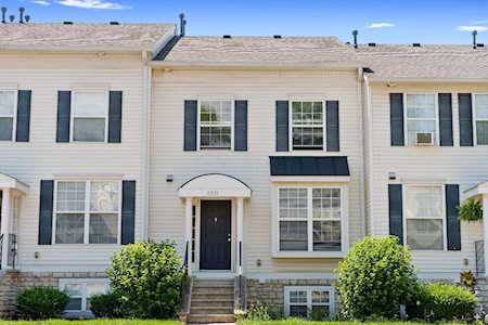 8233 Catalpa Ridge Drive Blacklick, OH 43004