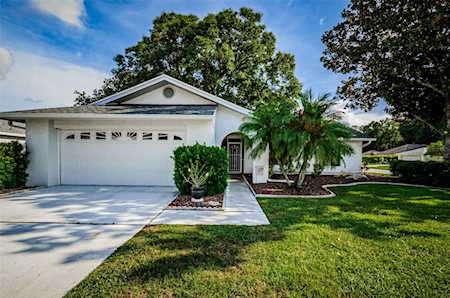 9902 Weiskopf Dr New Port Richey, FL 34655