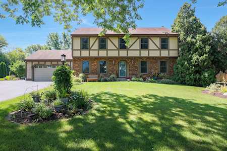 1311 Lexington Dr Algonquin, IL 60102