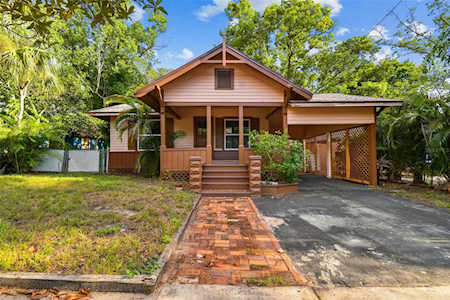 548 Cypress St Tarpon Springs, FL 34689