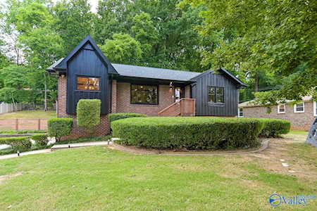 8124 SE Hickory Hill Lane Huntsville, AL 35802