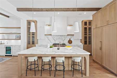 2307 W 12th ST Austin, TX 78703