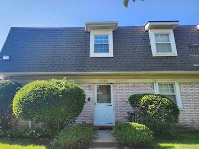 2260 N Hix Rd Westland, MI 48185