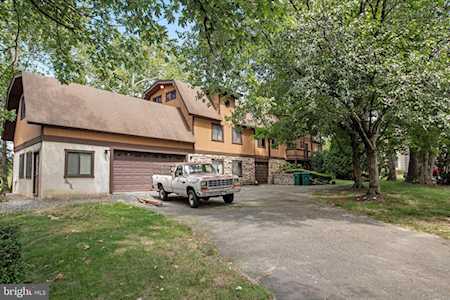 1033 Potomac Dr Stafford, VA 22554