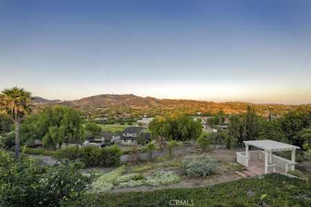 326 Sunrise Circle Vista, CA 92084