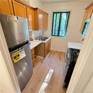 1594 Metropolitan Ave #3B Bronx, NY 10462