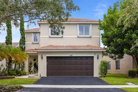 798 San Remo Dr Weston, FL 33326