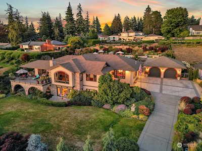 329 Bayside Rd Bellingham, WA 98225